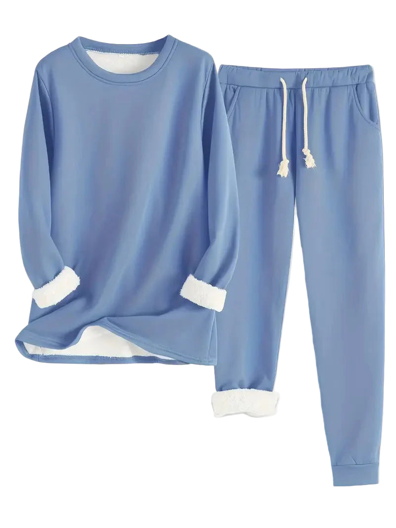 Kvinners behagelige todelt loungewear sett i mykt stoff for ultimat komfort hjemme.