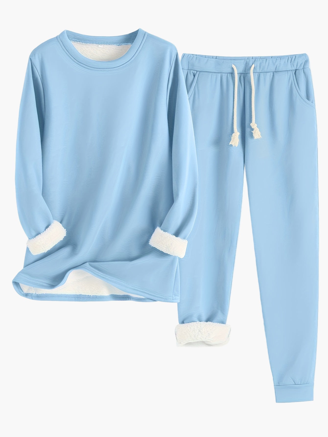 Komplett todelt loungewear sett for kvinner, designet for komfort og avslapning hjemme.