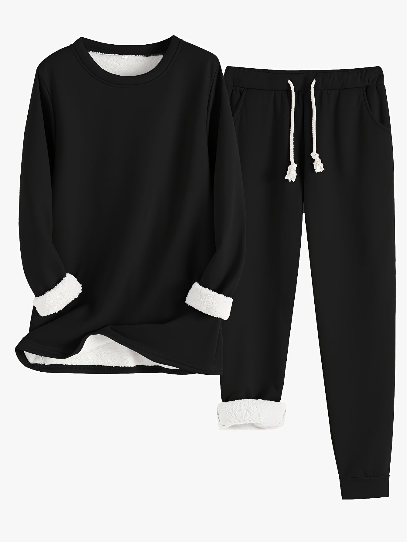 Mykt todelt loungewear sett for kvinner med langermet topp og matchende bukser.