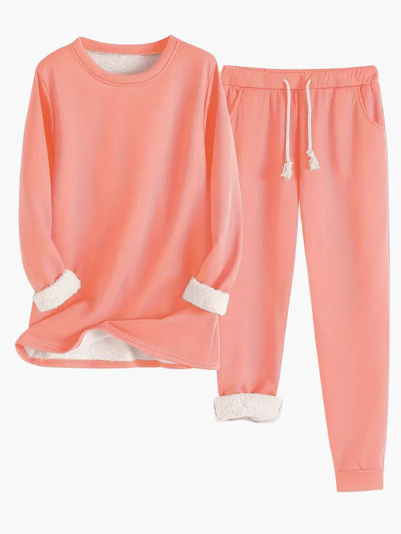 Allsidig todelt loungewear sett for kvinner; perfekt for avslapning eller uformelle ærend.