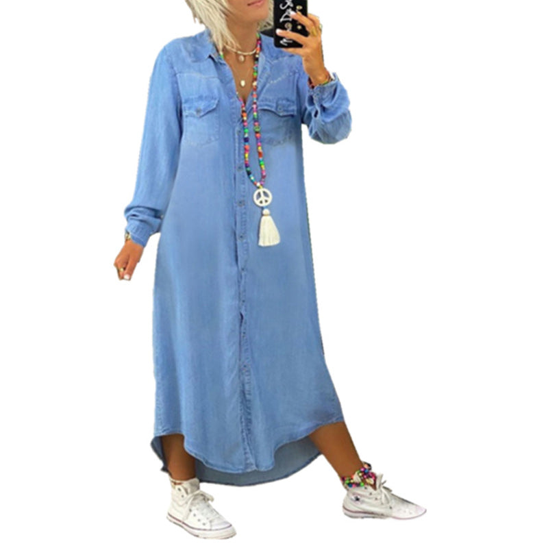 "Langermet denimkjole i A-linje for kvinner, elegant og komfortabel, front view."