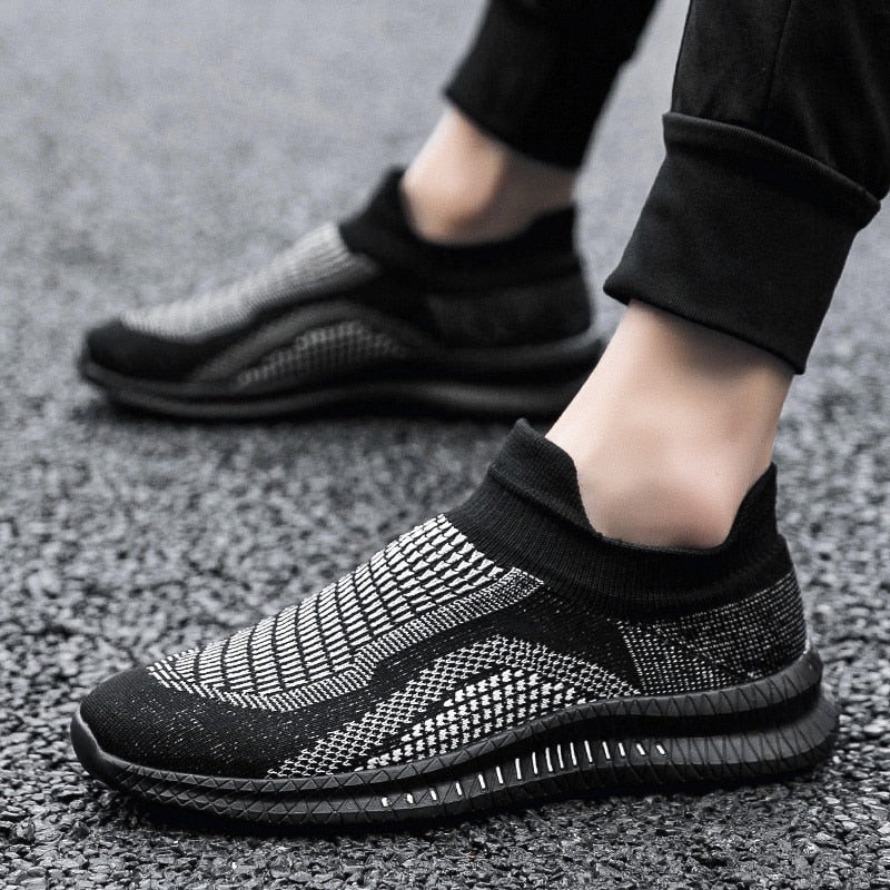 Stilrene herresneakers med fokus på komfort. Pustende og lettvekts hverdagssko for menn.
