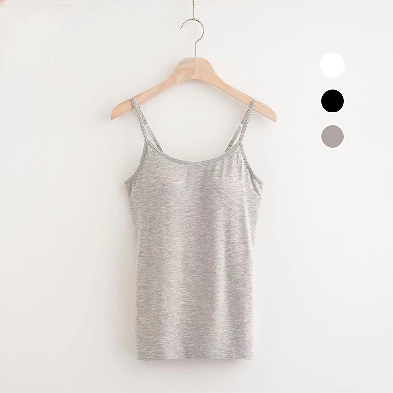 "Løstsittende tank top med innebygd BH, justerbare stropper, rund hals, mykt stoff for daglig komfort og stil."