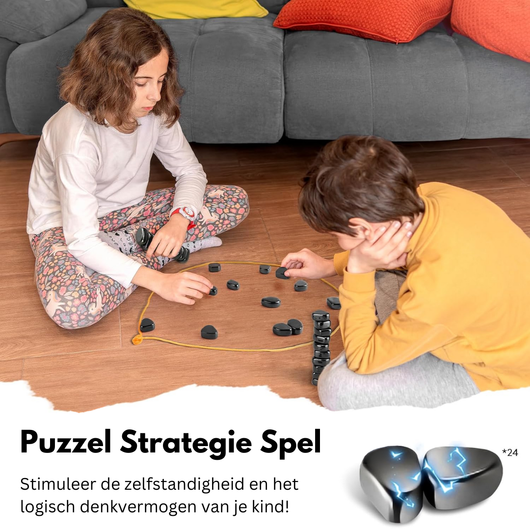 Nærbilde av magnetiske sjakkbrikker på brettet, illustrerer magnetenes feste og detaljerte design