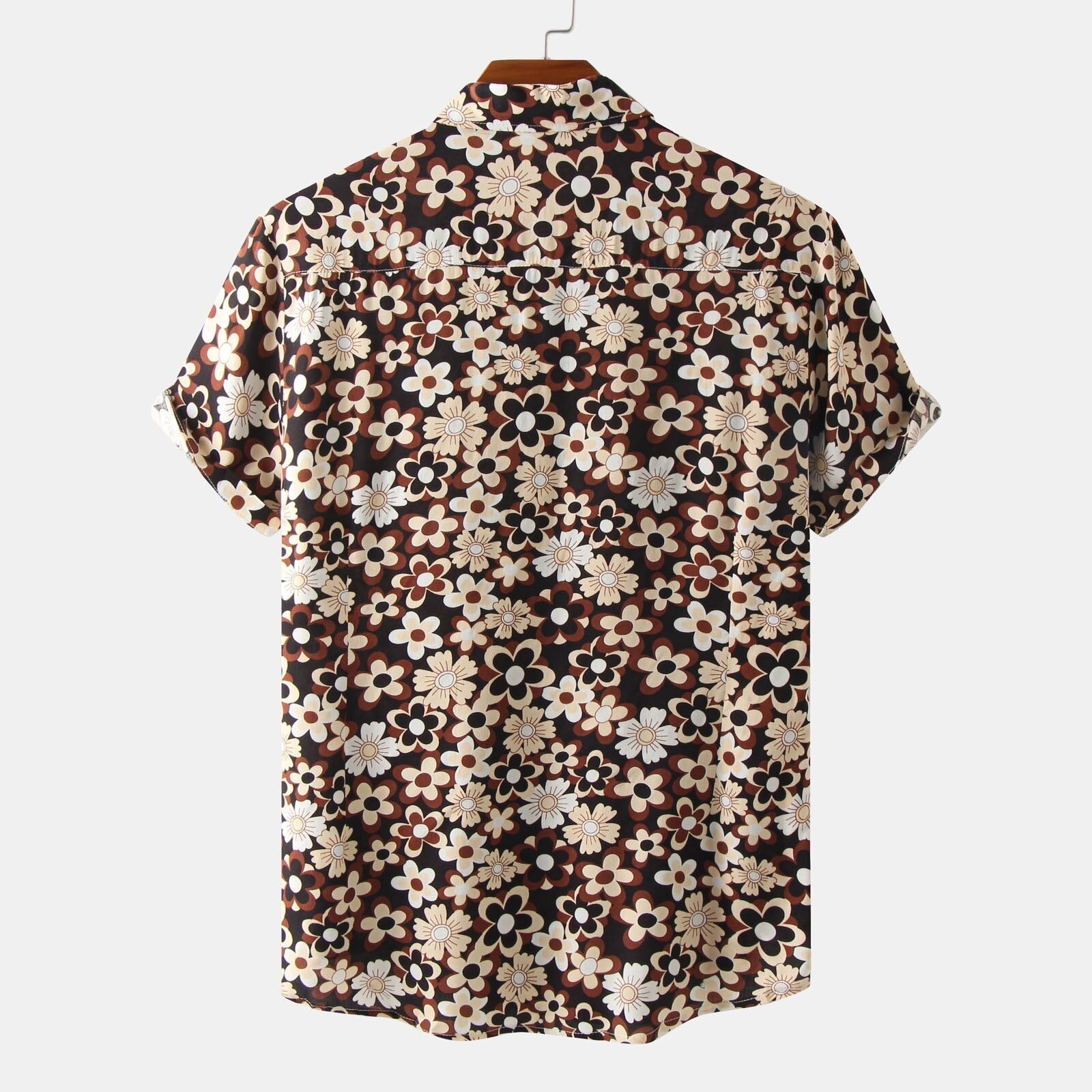 Elegant sommerskjorte for menn med unikt blomstermønster. Stilren herreskjorte som passer til varmere dager.