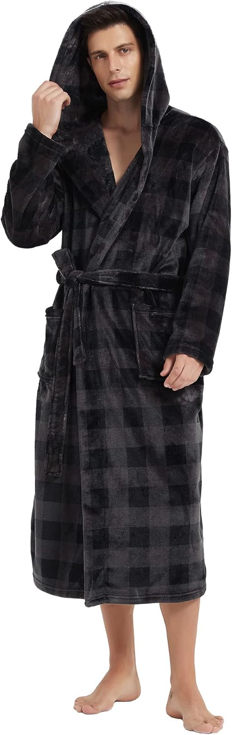 Opplev ultimat komfort med denne lange, plysj fleece herrebadekåpen; perfekt hjemmetøy.