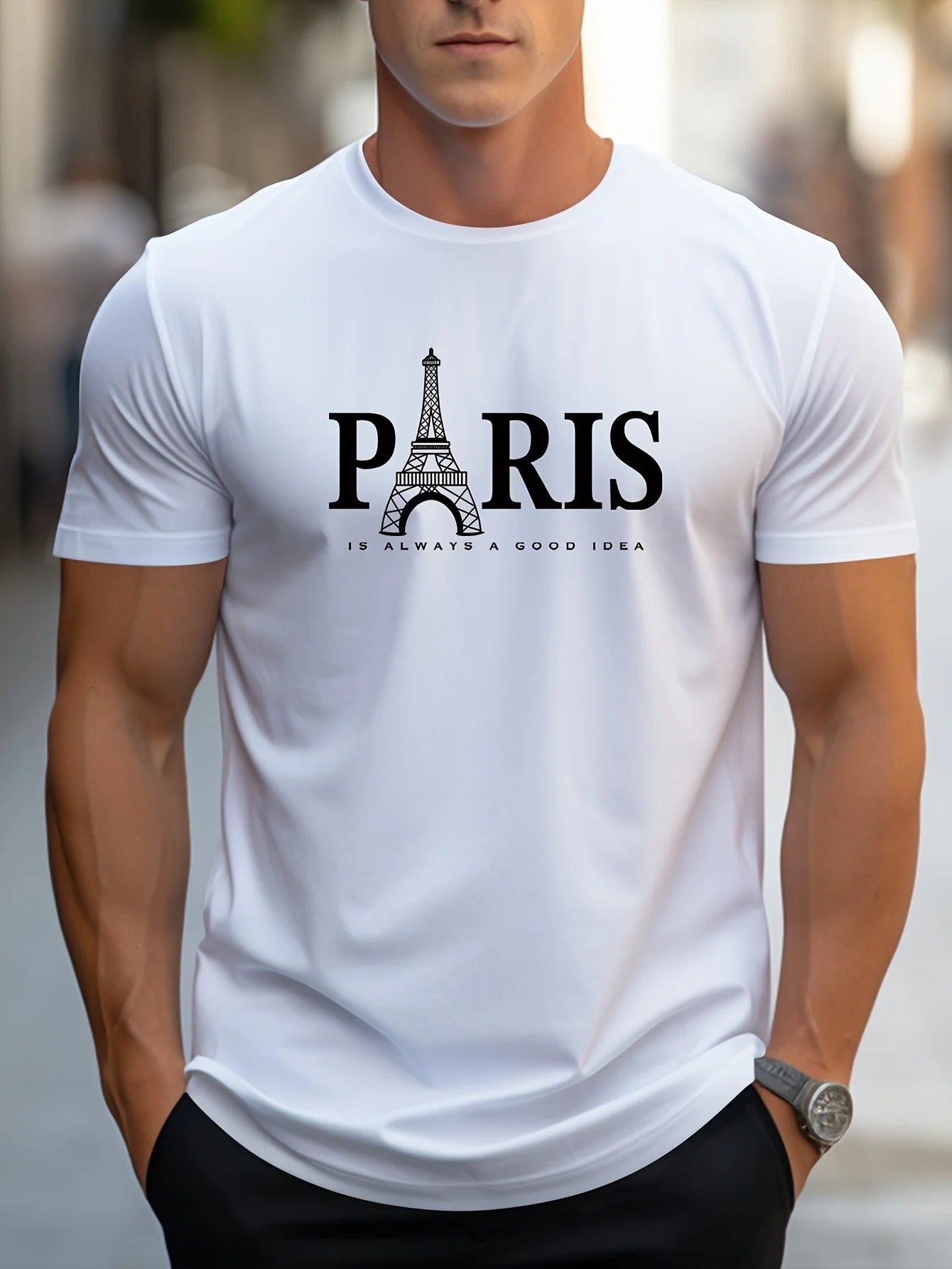 Moderne streetwear t-skjorte for herrer, oversized med eksklusivt Paris-trykk, perfekt for en kul urban stil.