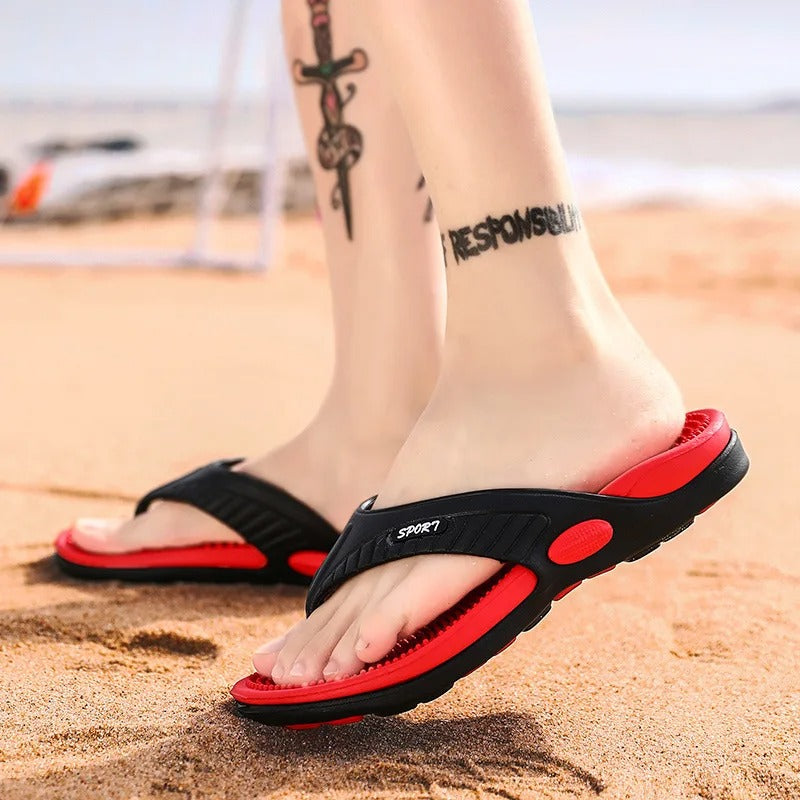 Stilige massasjeslippers for menn. Pustende sandaler ideelle for sommer, strand og fritid.