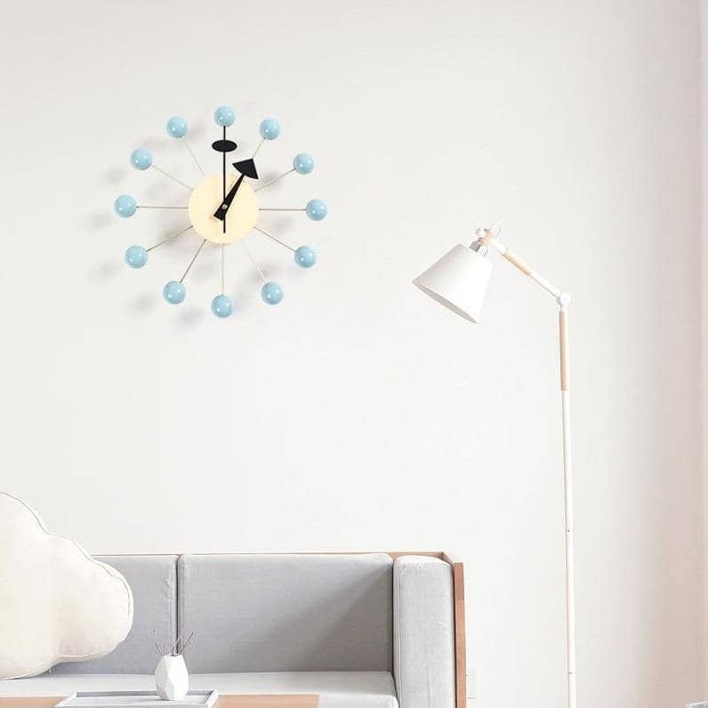 Moderne 3D veggklokke i svart, selvklebende for enkel montering og minimalistisk kontorinnredning.