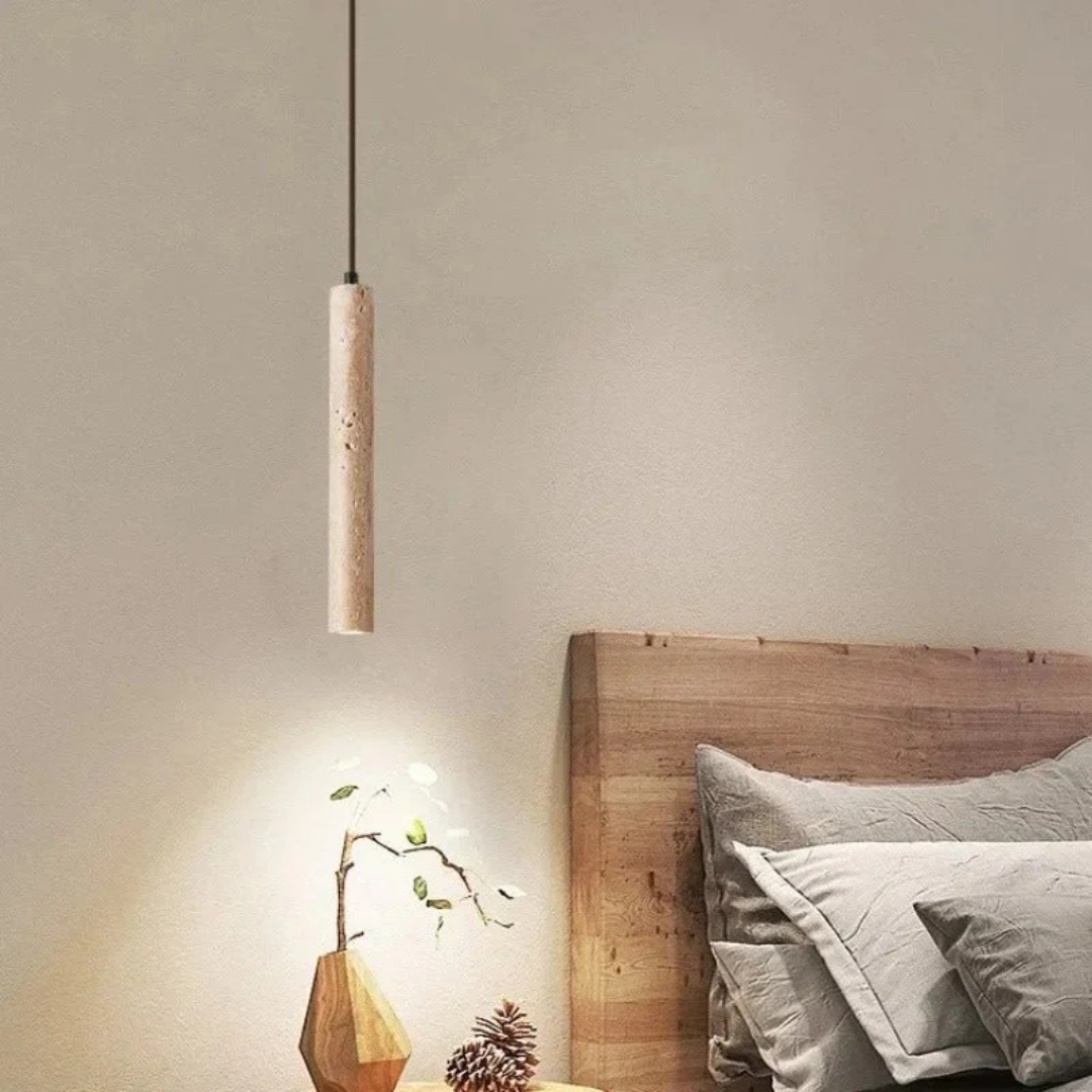 Wabi-sabi LED-lysekrone med organisk design. Perfekt for avslappet og varmhvit belysning i moderne hjem.