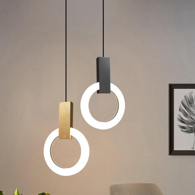 "Minimalistisk LED-pendellampe i sirkulær design, gir varm belysning med nordisk eleganse, ideell for moderne rom."