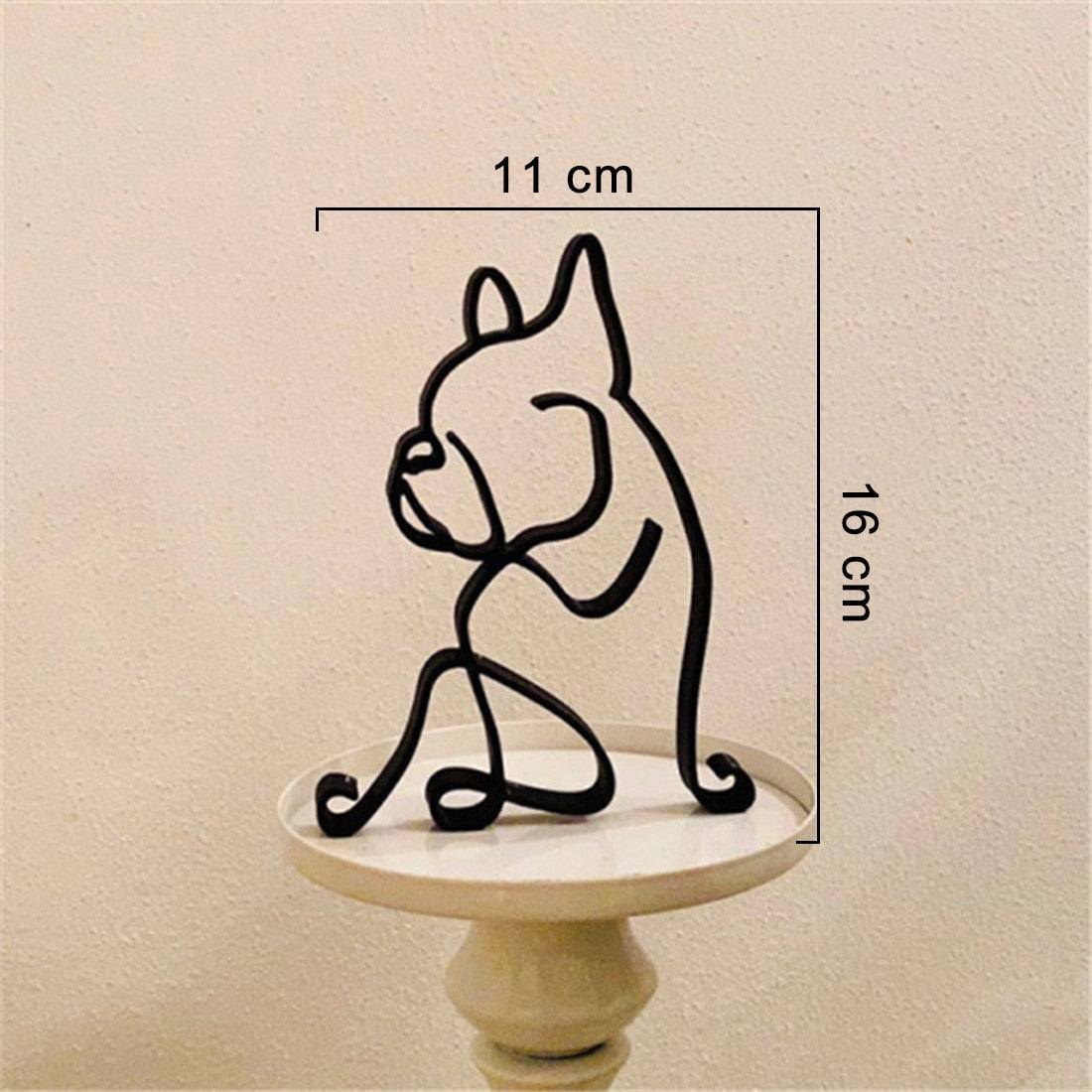 Abstrakt hundekunst i metall, minimalistisk stil perfekt som hundegave
