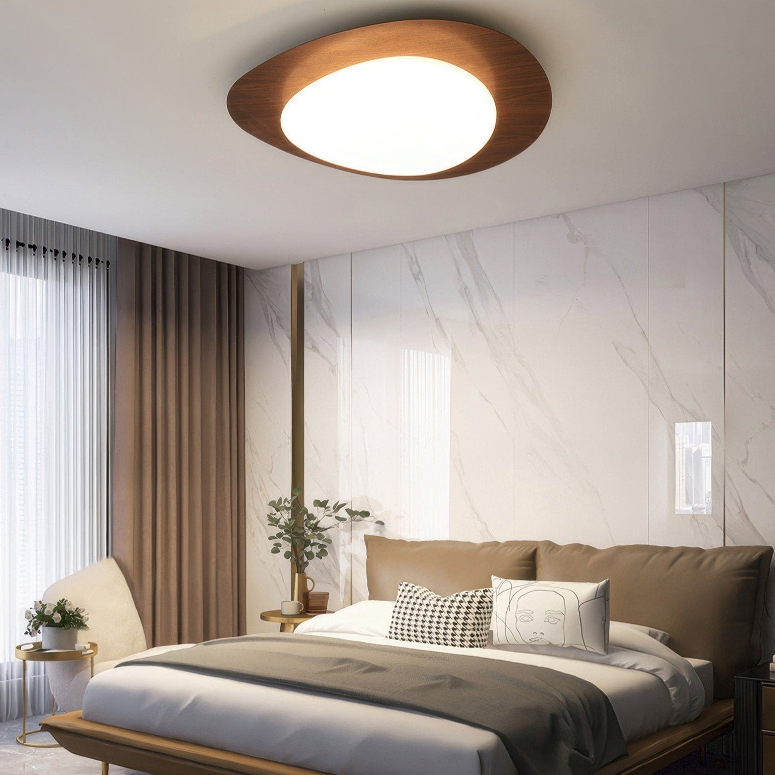 Minimalistisk skandinavisk taklampe med trekornfinish og LED-lys, perfekt for moderne og klassisk interiør.