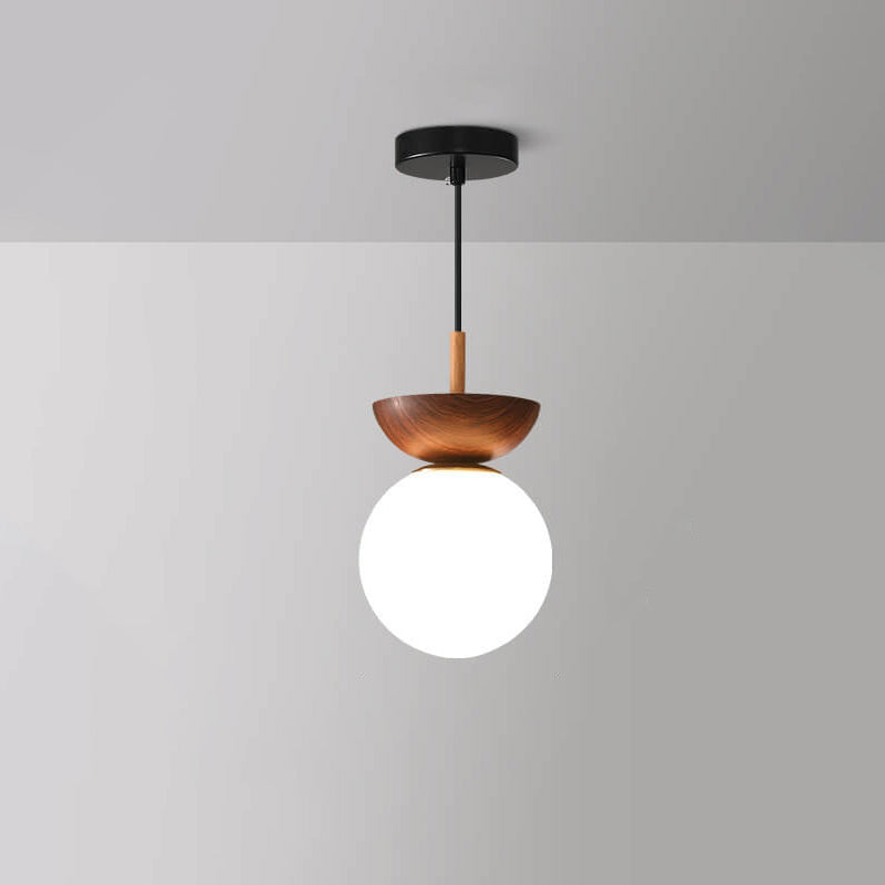 Justerbar LED taklampe i minimalistisk, japansk stil, egnet for både soverom og gang.