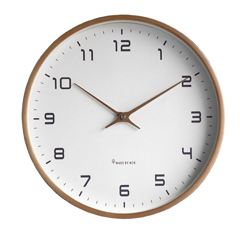Minimalistisk veggklokke i lyst tre med skandinavisk design, tydelige tall, til moderne hjem.