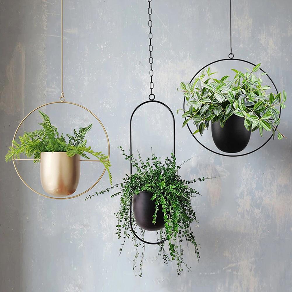 Stilren veggmontert planteholder som fremhever grønneplanter, ideell for romdekor og et minimalistisk hjem.