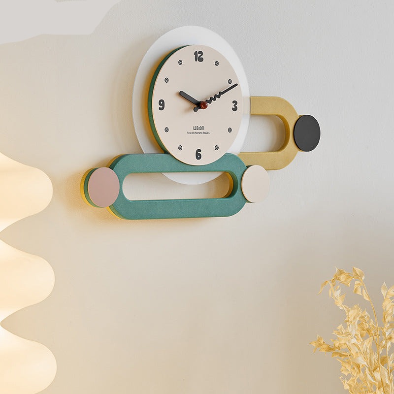 Unik moderne veggklokke i 3D-design. Perfekt som en stilig gaveidé for venner og familie.