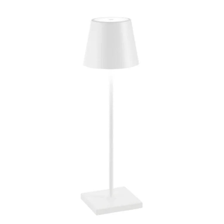 "Moderne, bærbar trådløs LED-bordlampe med dimmefunksjon og vanntett design, perfekt for inne- og utebruk."