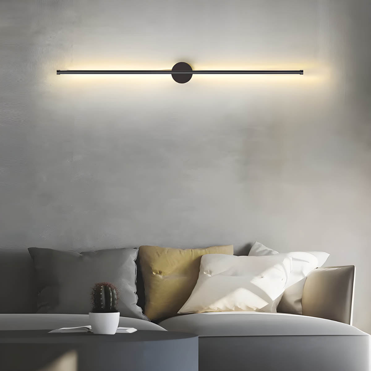 "Moderne dimbar vegglampe i aluminium med ellipseform for stilfull belysning, til forskjellige romstørrelser."