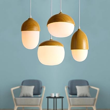 Stilfull taklampe i treimitasjon. Perfekt innendørs lampe for moderne og koselig belysning.