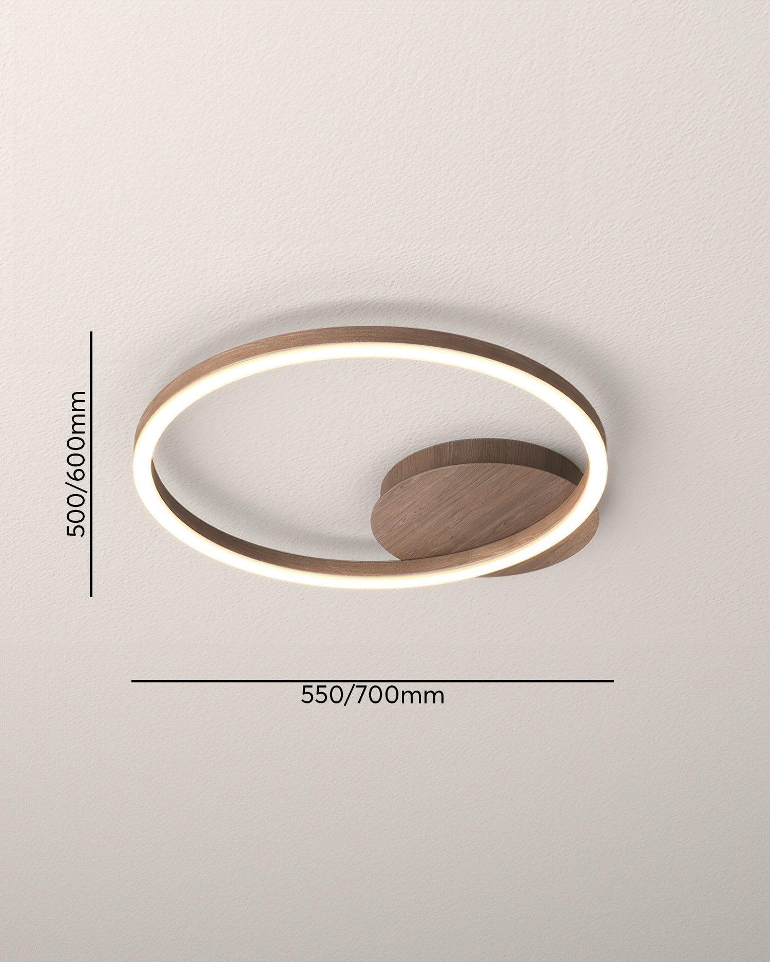 "Moderne LED takarmatur med geometrisk design, energiøkonomisk belysning, perfekt for moderne interiør."