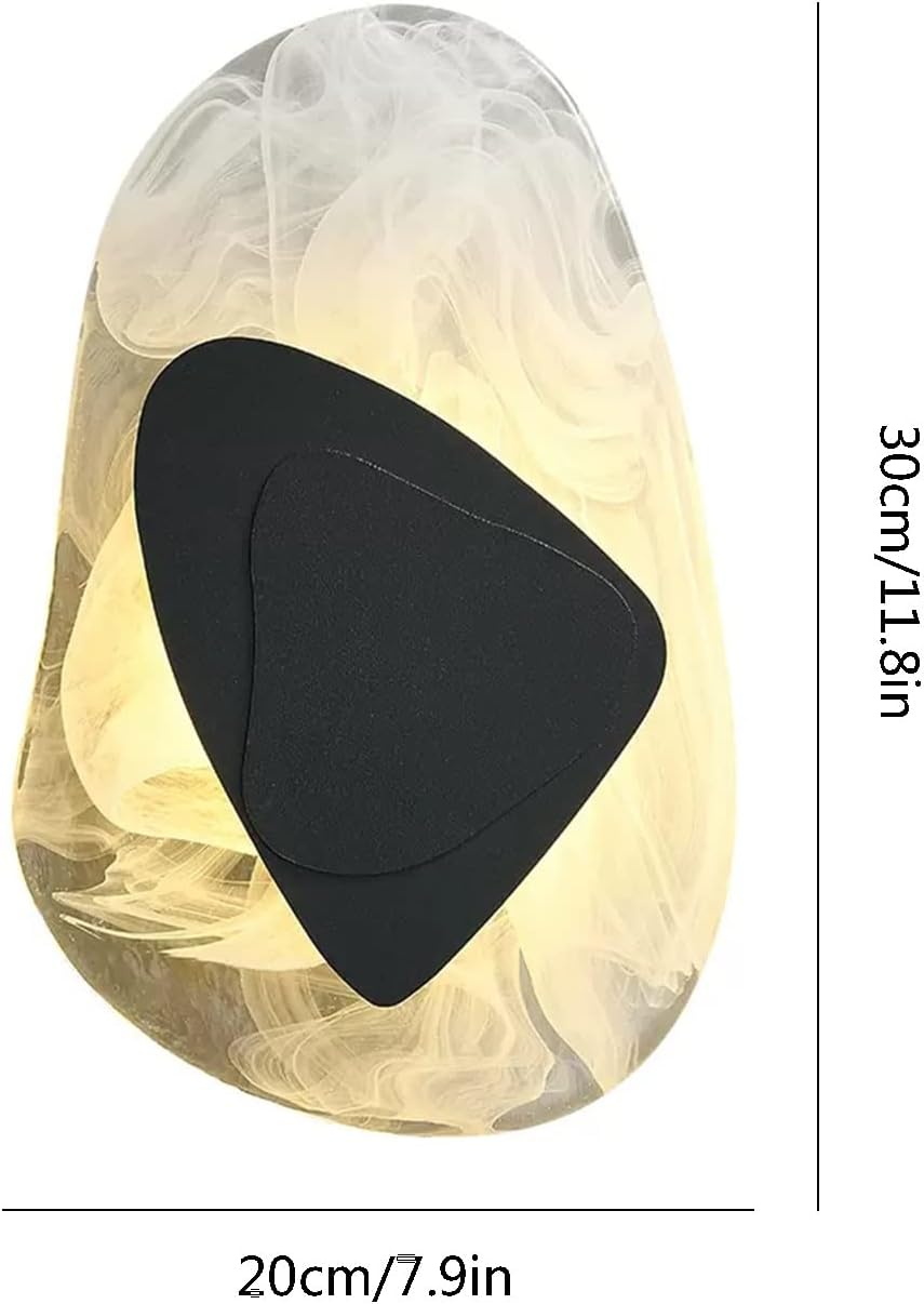 Moderne LED vegglampe i glass, gull og svart. Elegant design med mykt lys for stilfull innredning i stue eller soverom.