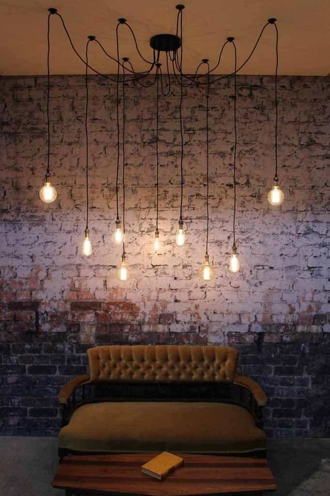 Enkel å montere multi pendellampe, gir optimal belysning. Moderne taklampe for variert interiør.
