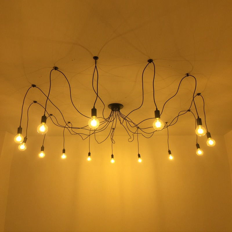 Justerbar pendellampe for moderne hjem. Skap din egen atmosfære med denne fleksible taklampen.