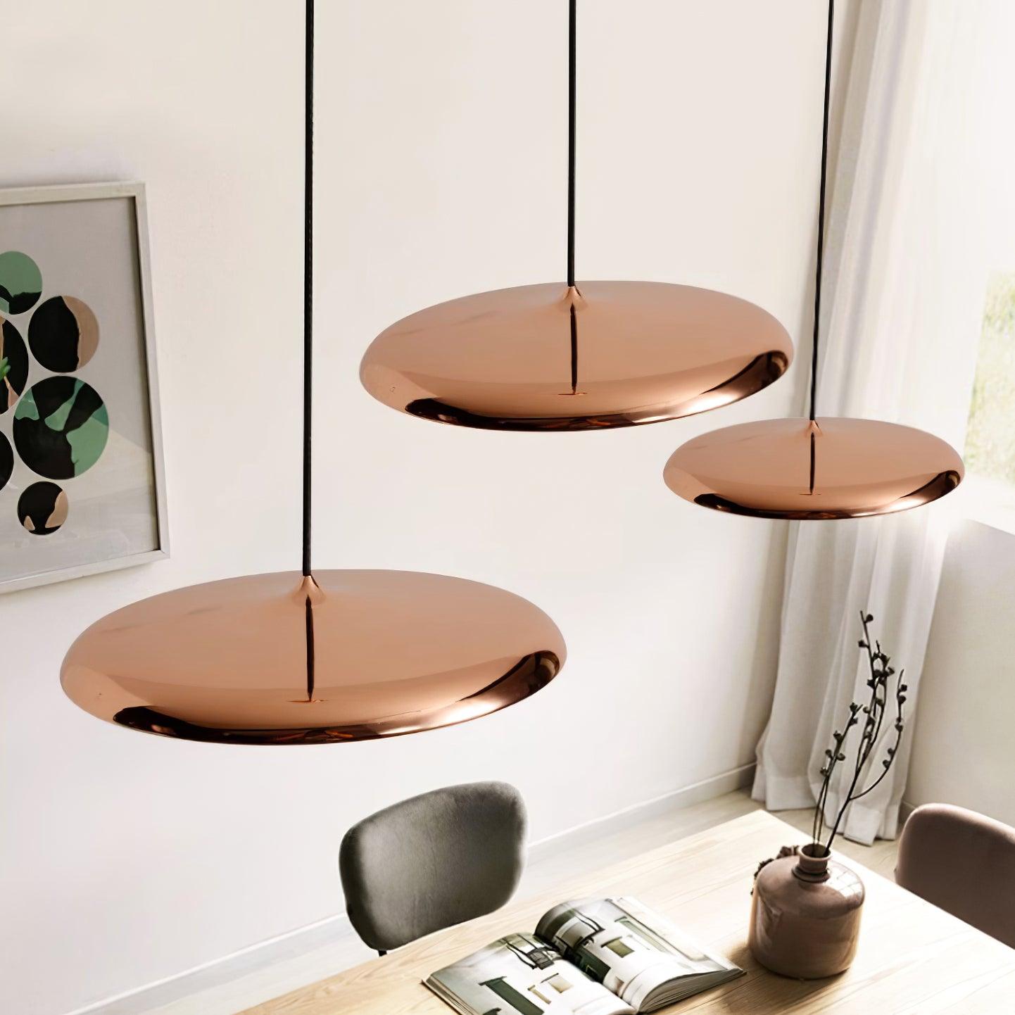 "Moderne pendellampe i flere farger, sofistikert minimalisme. Luksuriøst design, perfekt for interiør, energibesparende."
