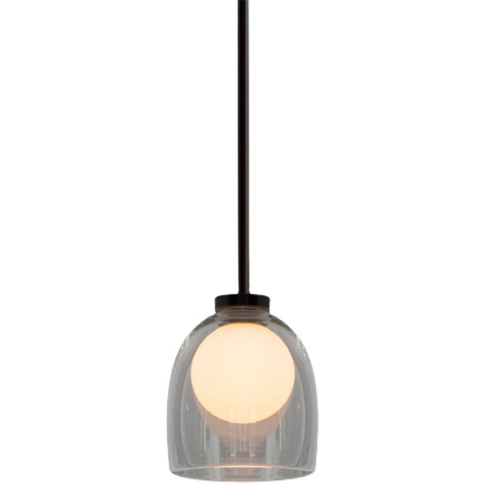 Moderne pendellampe med elegant design, klar og røykfarget glasskjerm. Ideell for oppgradering av belysning i hjemmet.