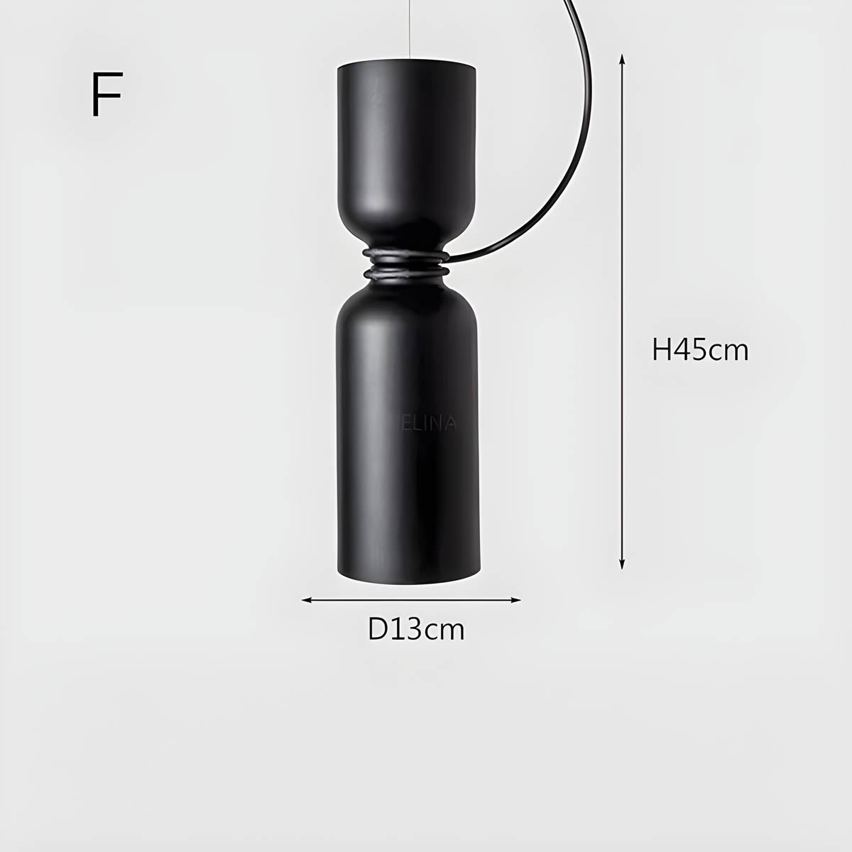 "Moderne pendellampe med geometrisk design, sirkulær form, og dristige kurver, perfekt for interiørbelysning."
