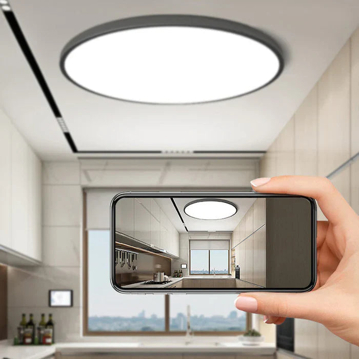 Stilig LED-taklampe, perfekt spisestue belysning. Moderne rundt design gir behagelig justerbart lys.