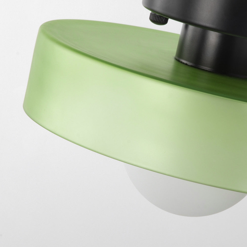 "Moderne rund taklampe med varm belysning, sofistikert glassdesign i grønn, hvit eller rosa matt finish."