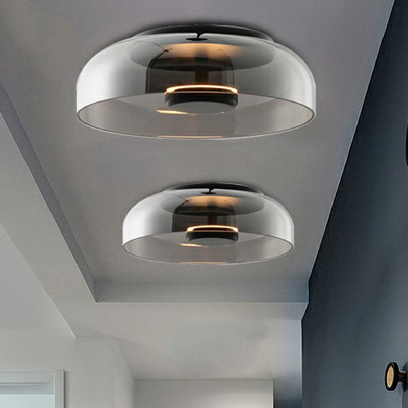 Stilren taklampe med dimbar LED for energieffektiv belysning. Moderne taklys ideelt for hjemmeinnredning.