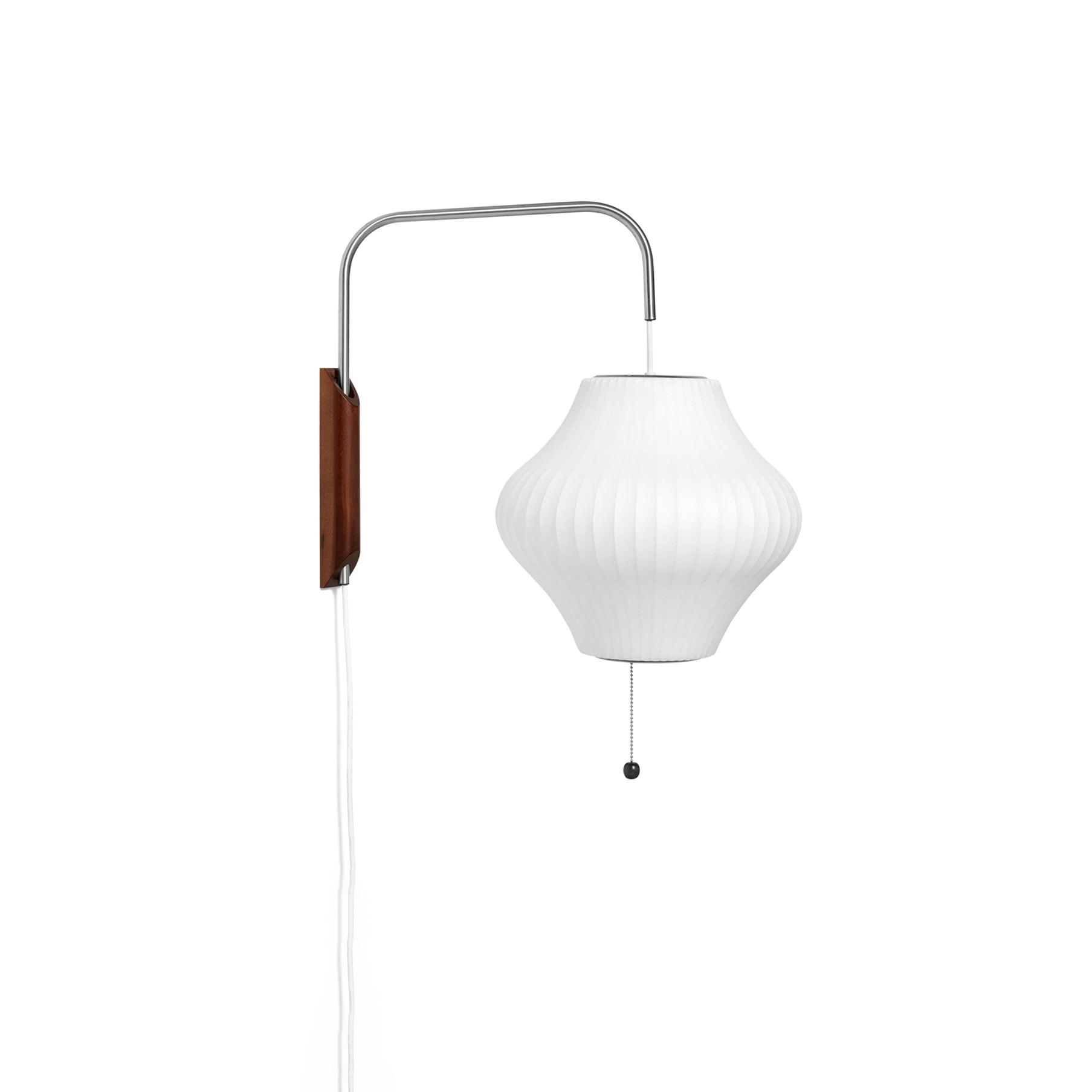 Moderne vegglampe med elegant design, polymer og stål, diffust lys, perfekt for soverom og oppholdsrom.