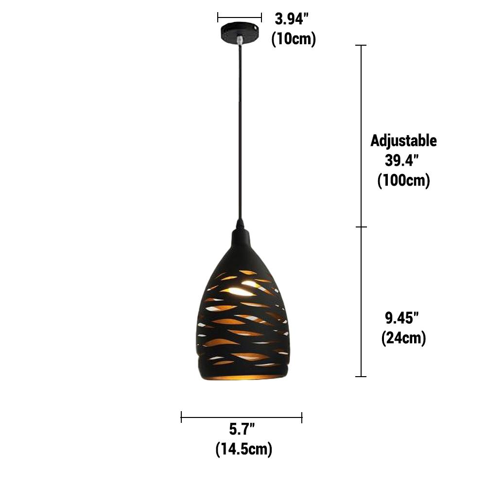 "Mønstret metallpendellampe med justerbar ledning, svart sokkel, lyseffekt gjennom unikt design, taklampe."