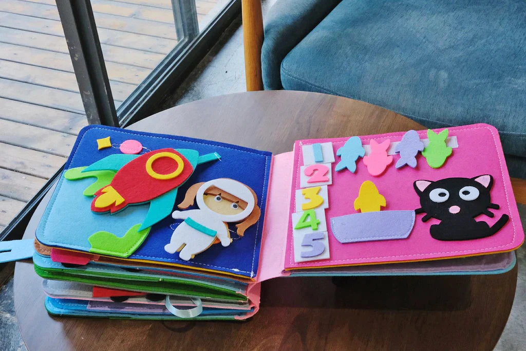 Montessori barnebok med fokus på finmotorikk og kreativ lek, fargerik og pedagogisk