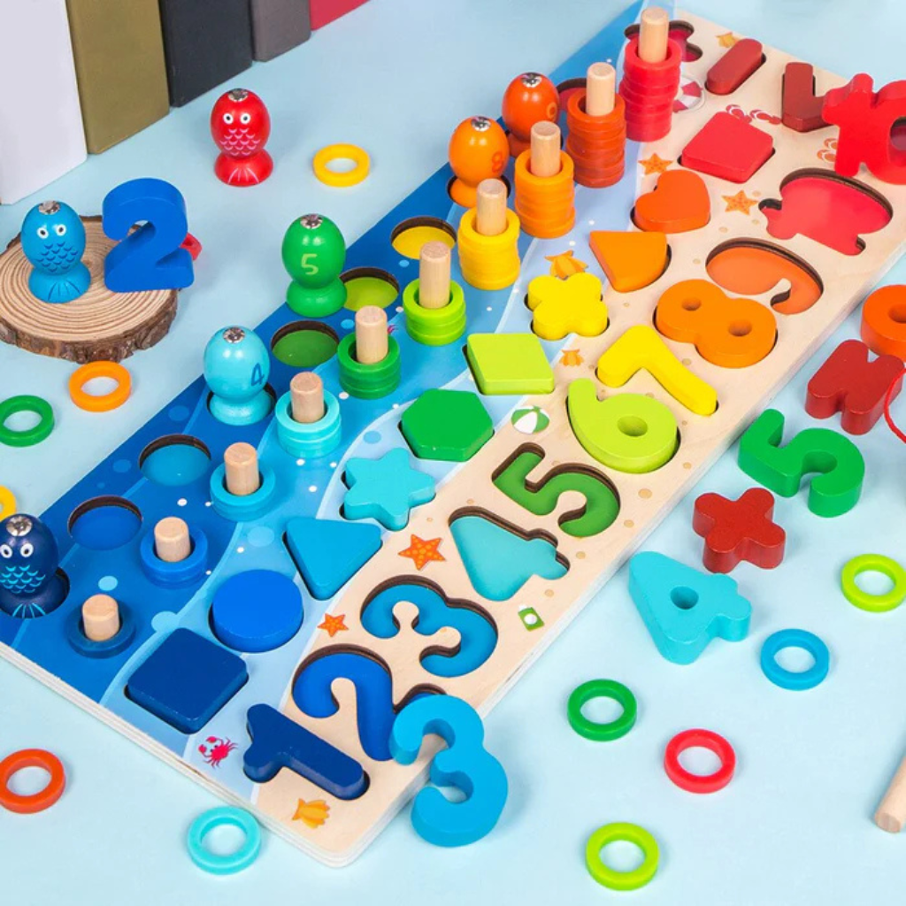 "Montessori lekebrett i tre, fargerikt, fremmer barns kognitive ferdigheter og utvikling gjennom trygg læring."