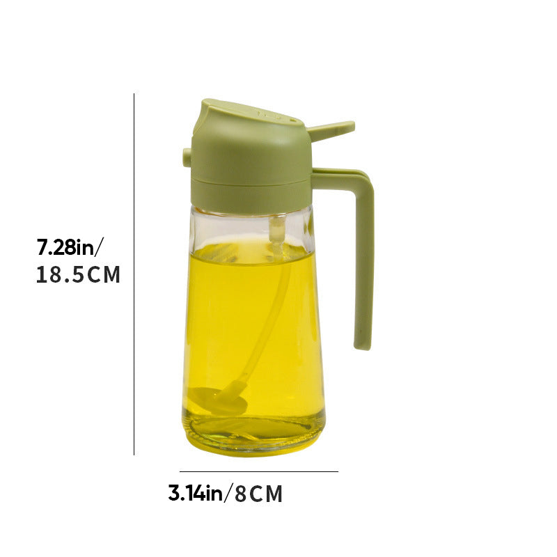 "Multifunksjonell glass oljesprøyte og dispenser; elegant design, 470 ml kapasitet, rustfritt stål detaljer."