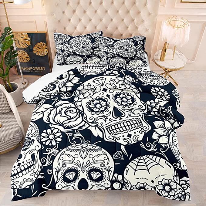 Komplett sengesett med skull dynetrekk og putetrekk. Unik komfort og stil for unisex interiør.
