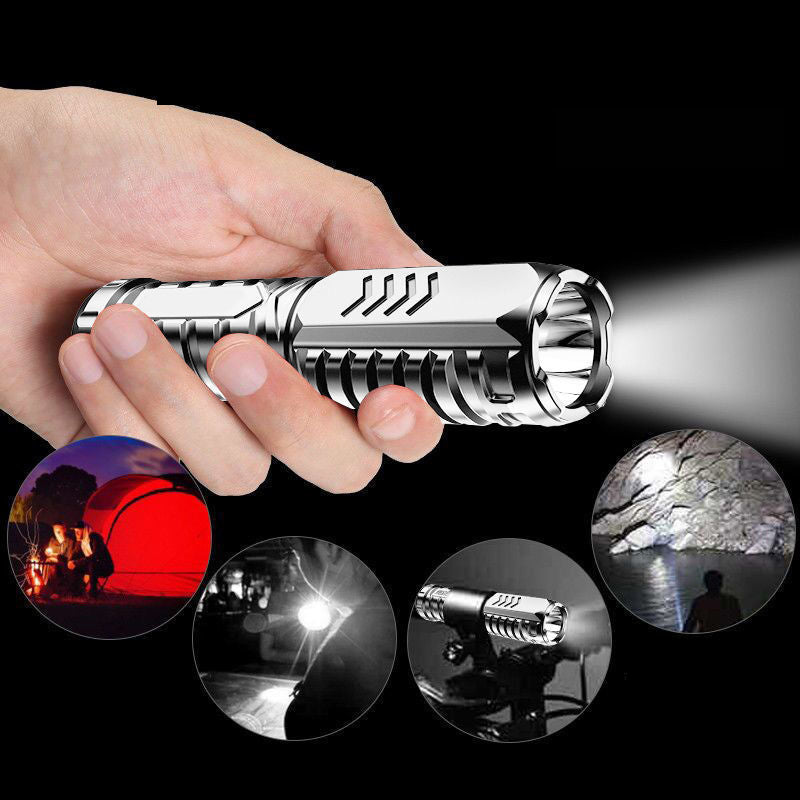 "Oppladbar vanntett LED lommelykt med 3 lysmoduser, robust aluminiumslegering, perfekt for camping og nødbruk."