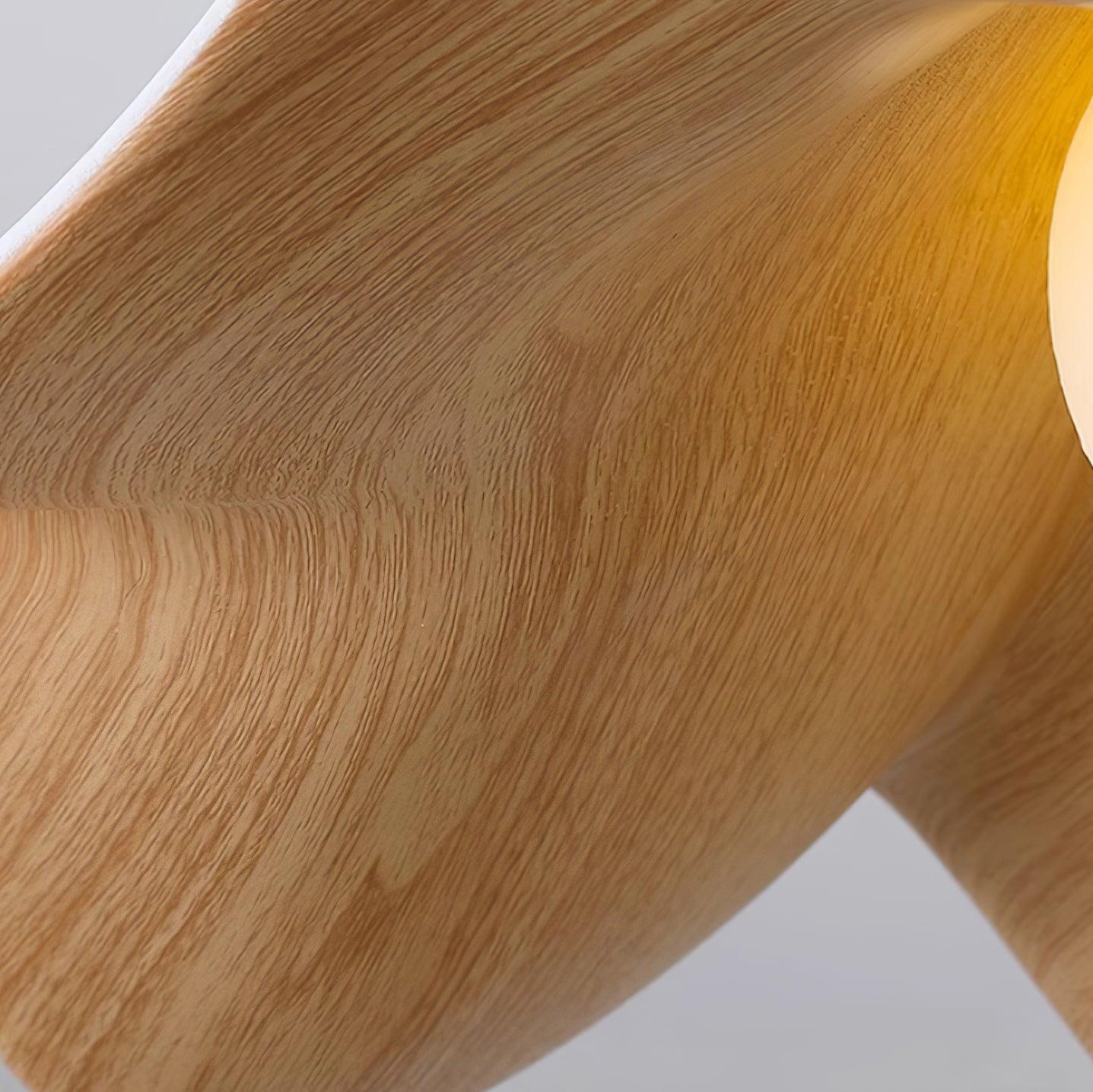 "Pendellampe med lotusdesign, elegant smijern- og harpikskombinasjon, unik stil for sofistikerte interiører."