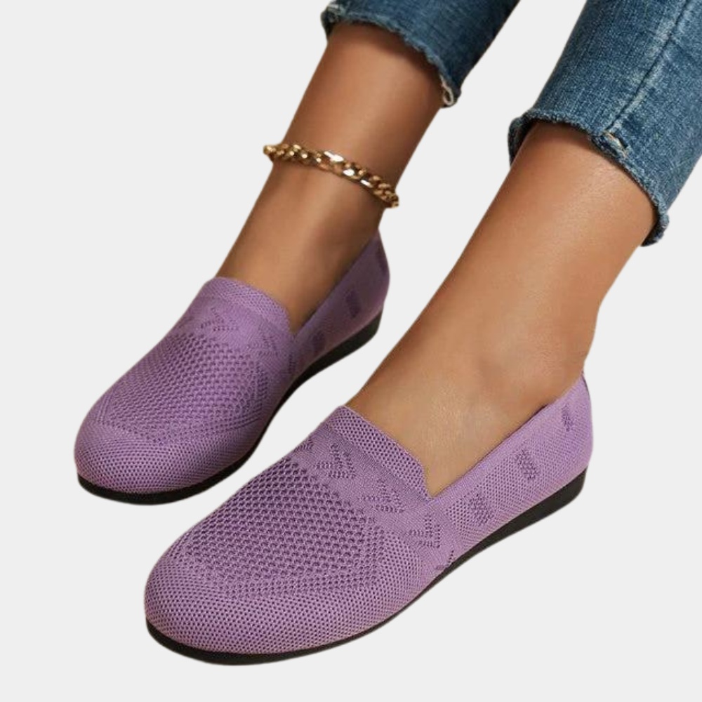 "Pustende damesko loafers i blått, stilige og komfortable med luftende materiale, perfekt for daglig bruk."