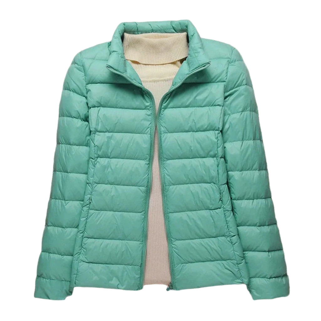 Quiltet damejakke, lett polstret regular fit for vår og høst. Perfekt som ytterjakke.