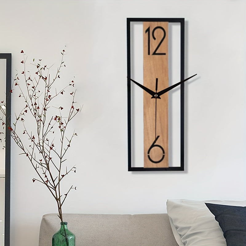 Brun rektangulær veggklokke i trelook. Moderne, elegant design for hjem og kontordekor.