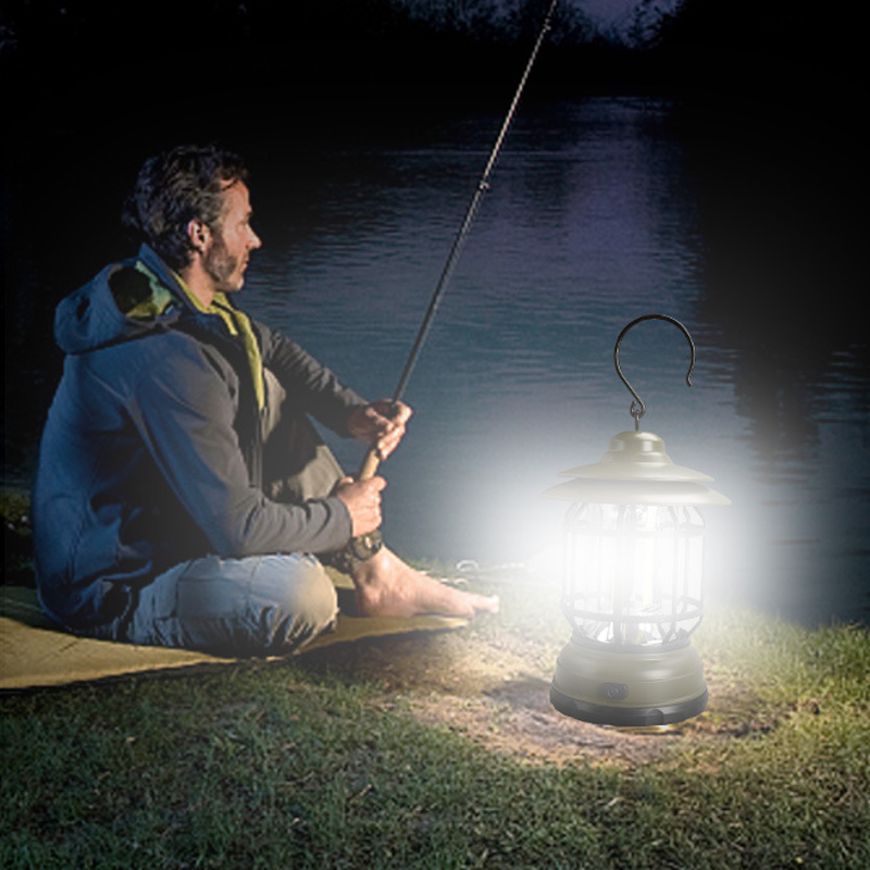 "Retro campinglampe med LED-lys, USB-lading, metallkonstruksjon og vintage design for stilfulle ute- eller innendørsopplevels