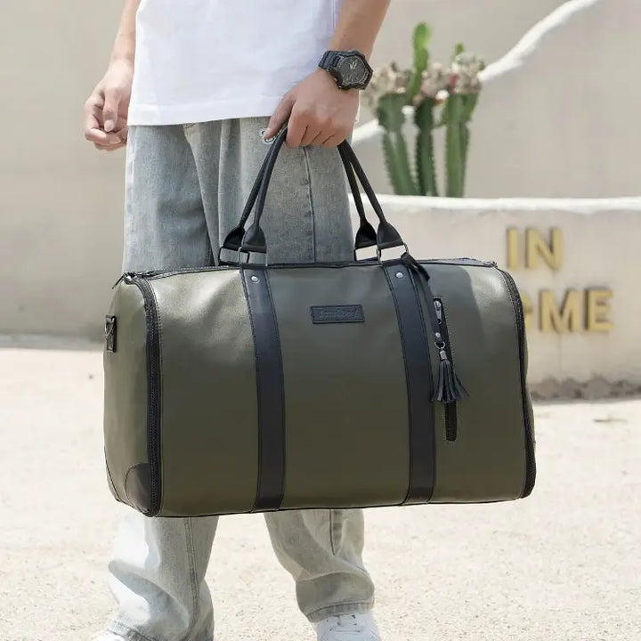 "Romslig JenniBag håndbagasje i beige, 60L, med avtakbare hjul og innovativ design for moderne reisende."