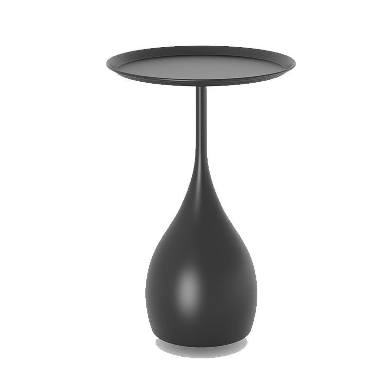 Elegant sidebord i rundt metall, enkelt design for minimalistisk og moderne hjemmeinnredning.