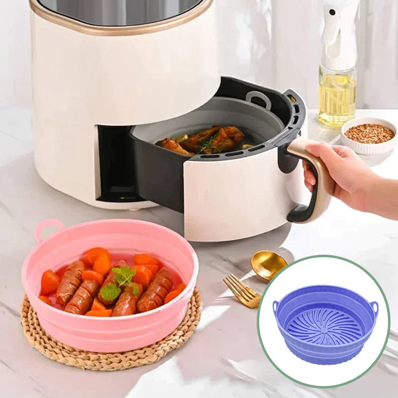 "Sammenleggbar silikongrillpanne for matlaging. Rød, plassbesparende design. Perfekt til airfryers og ovn."