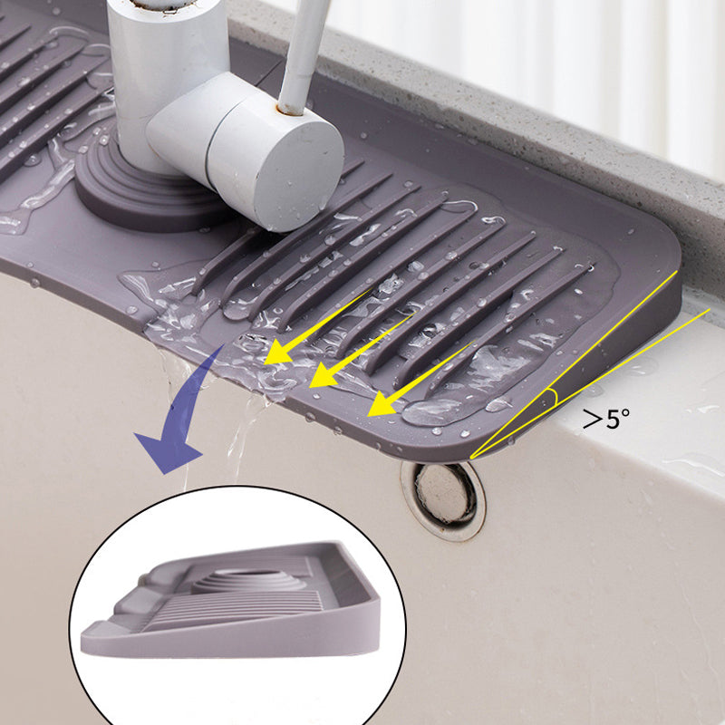 "Silikon sprutbeskyttelsesmatte - vanntett, grå, selvdrenerende design, enkel installering. Perfekt for kjøkkenvask."